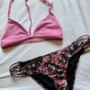 Out from under two piece 👙🖖🏼💫